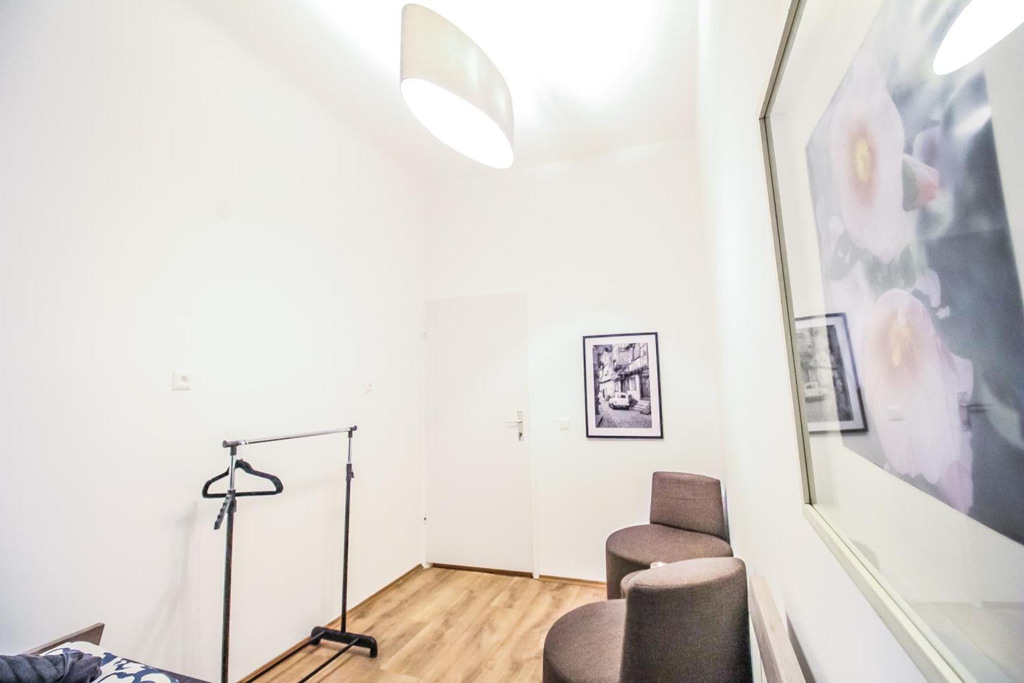 Comfortable Accommodations In The Alterlaa Area Lv6 Wien Exteriör bild