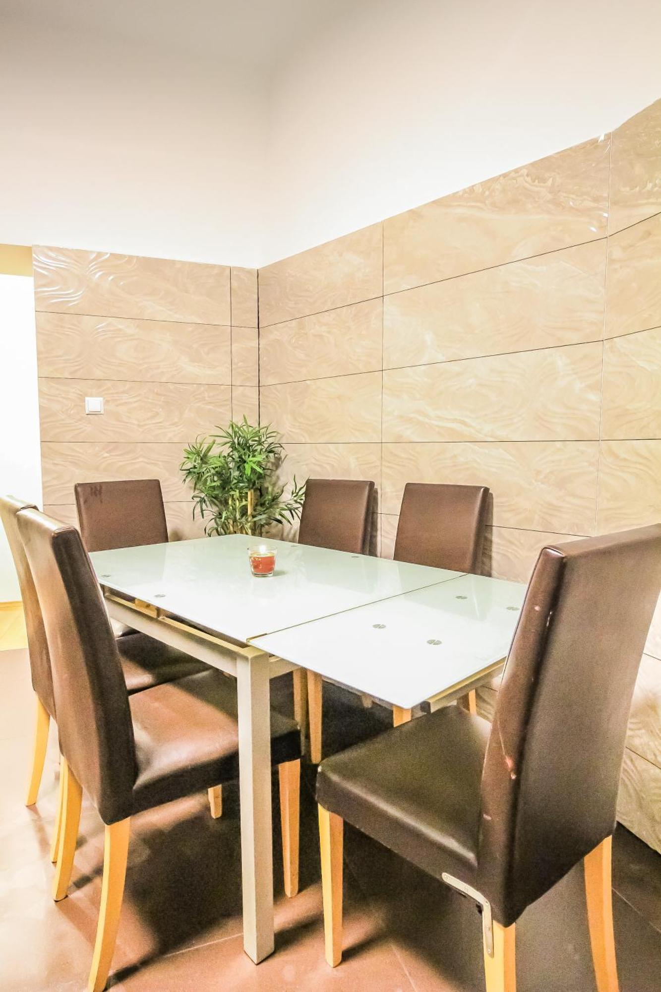 Comfortable Accommodations In The Alterlaa Area Lv6 Wien Exteriör bild