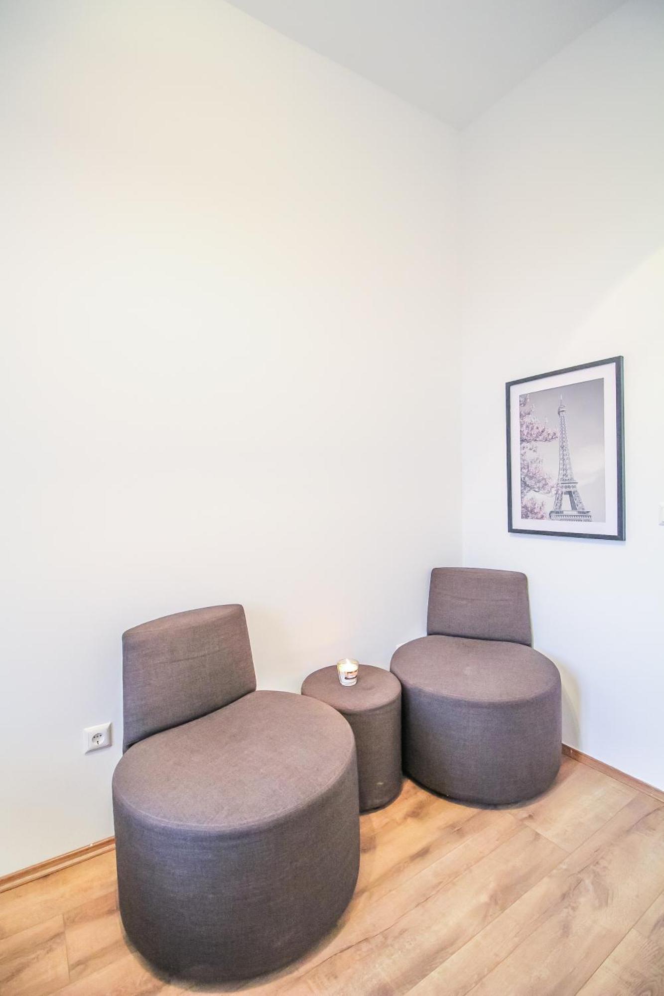 Comfortable Accommodations In The Alterlaa Area Lv6 Wien Exteriör bild